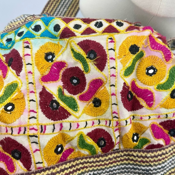 Vintage Boho Western Shoulder Bag - Picture 5 of 6